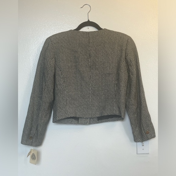 Stephen Douglass LTD Crop Padded Blazer - Picture 4 of 14